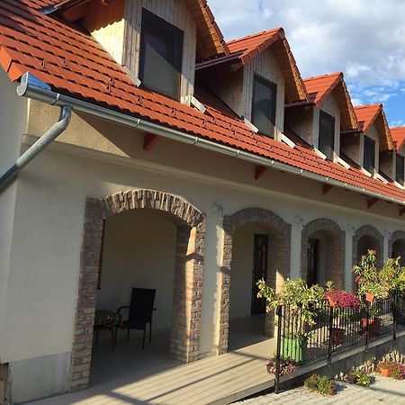 Csipke Lovaspanzio Orfű Exterior foto