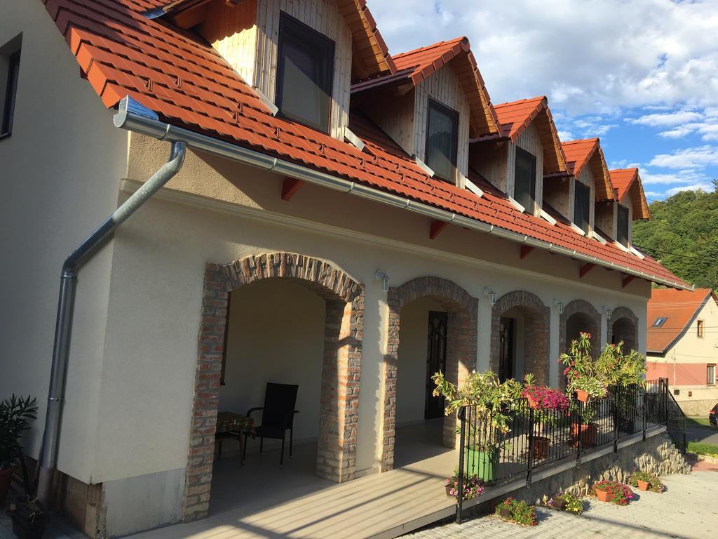 Csipke Lovaspanzio Orfű Exterior foto